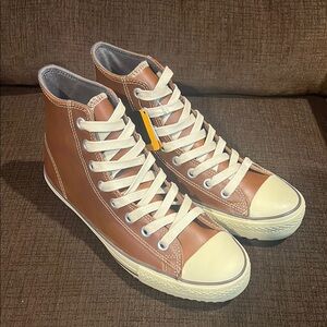 Converse Allstar Chuck Taylor Boots Pine Cone.